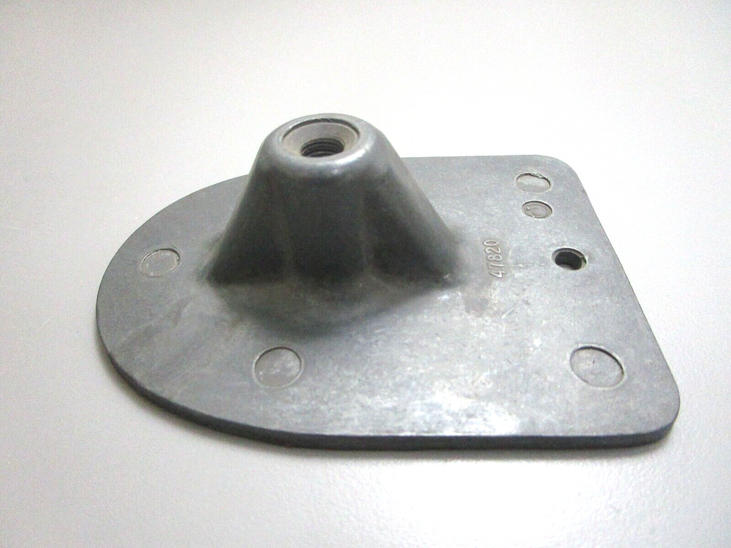 *NEW OEM* 0750 Mercury Quicksilver ANODE PLATE 47820A1