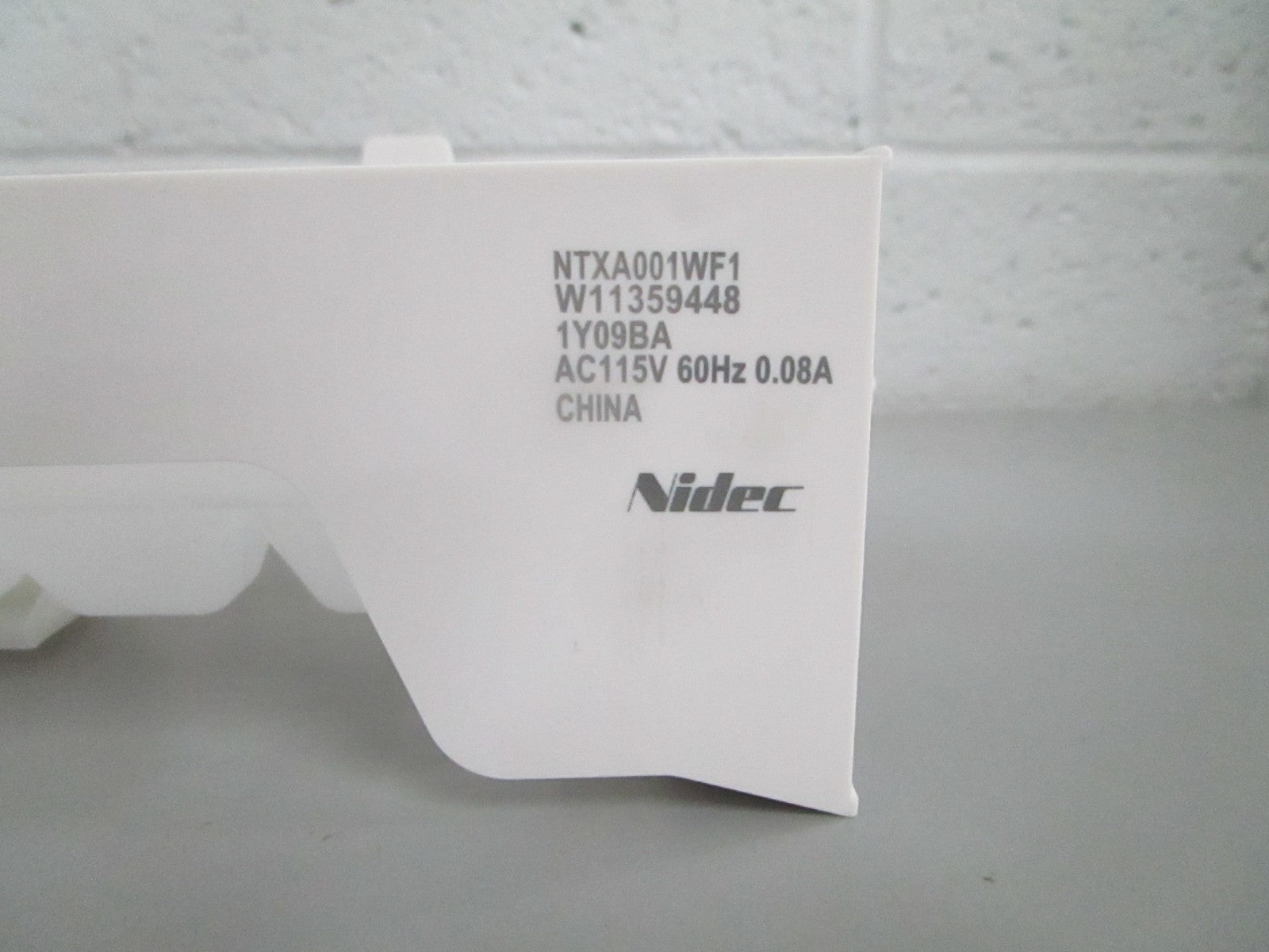 Whirlpool W11546935 NEW OEM Refrigerator Ice Maker Assy Maytag KitchenAid 0820
