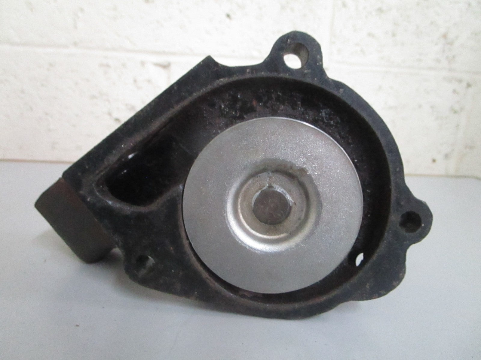 *NEW OEM* 0820 Volvo Penta Circulation Pump 831742