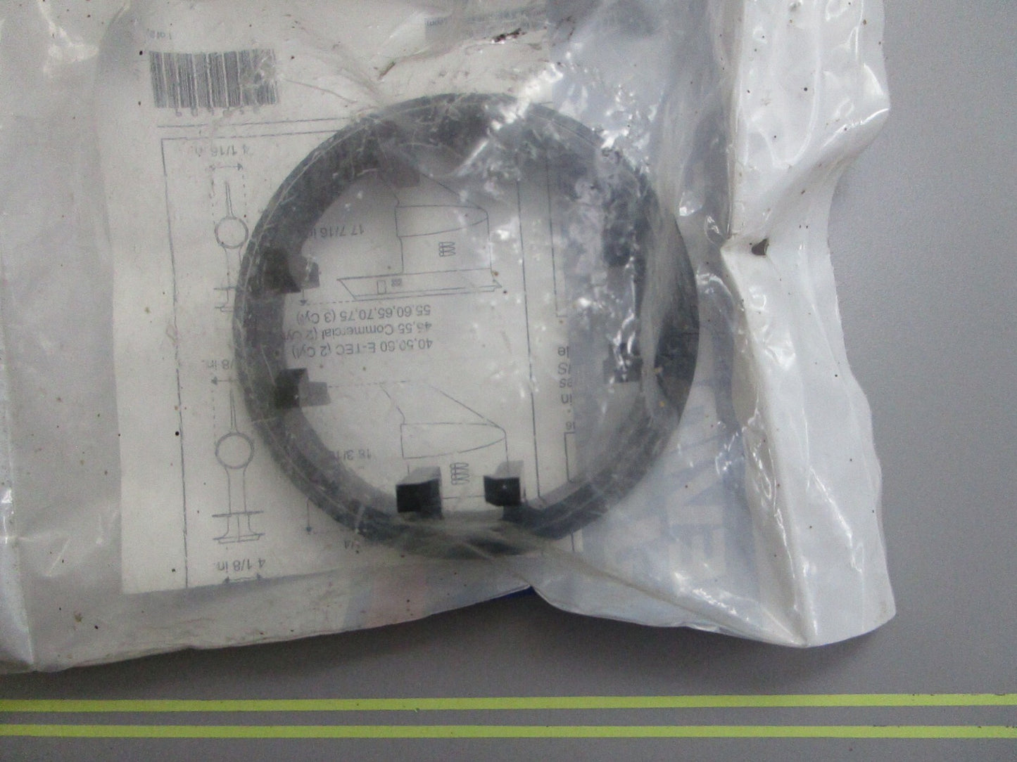 *NEW OEM* 0820 OMC Johnson Evinrude Hydrus Exhaust Ring Kit 5006512