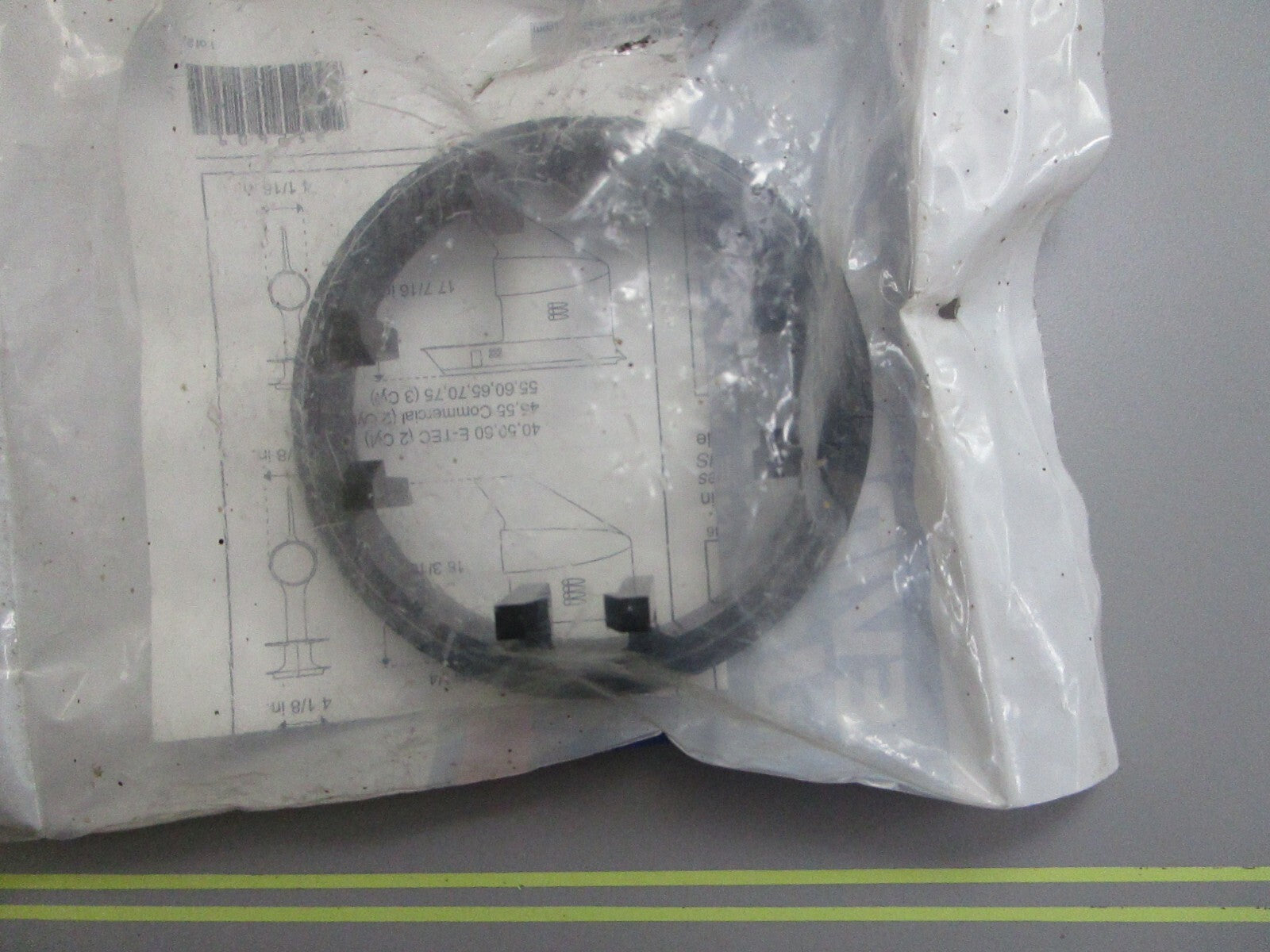 *NEW OEM* 0820 OMC Johnson Evinrude Hydrus Exhaust Ring Kit 5006512
