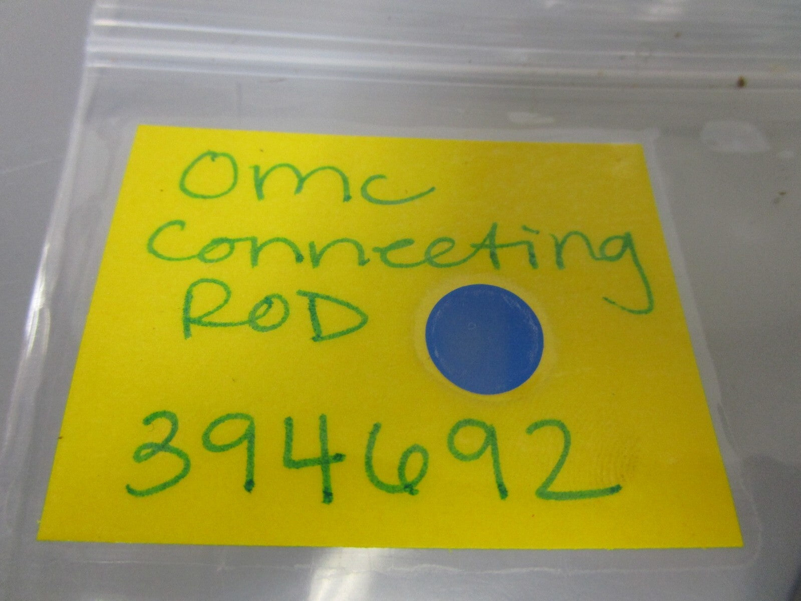 *NEW OEM* 0720 OMC Johnson Evinrude Connecting Rod 394692 0394692