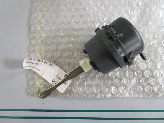 NEW OEM 1248000275 Mercedes-Benz Vacuum Element 0820