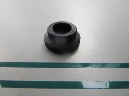 NEW OEM 25-80515M Mercury Quicksilver Grommet 0810