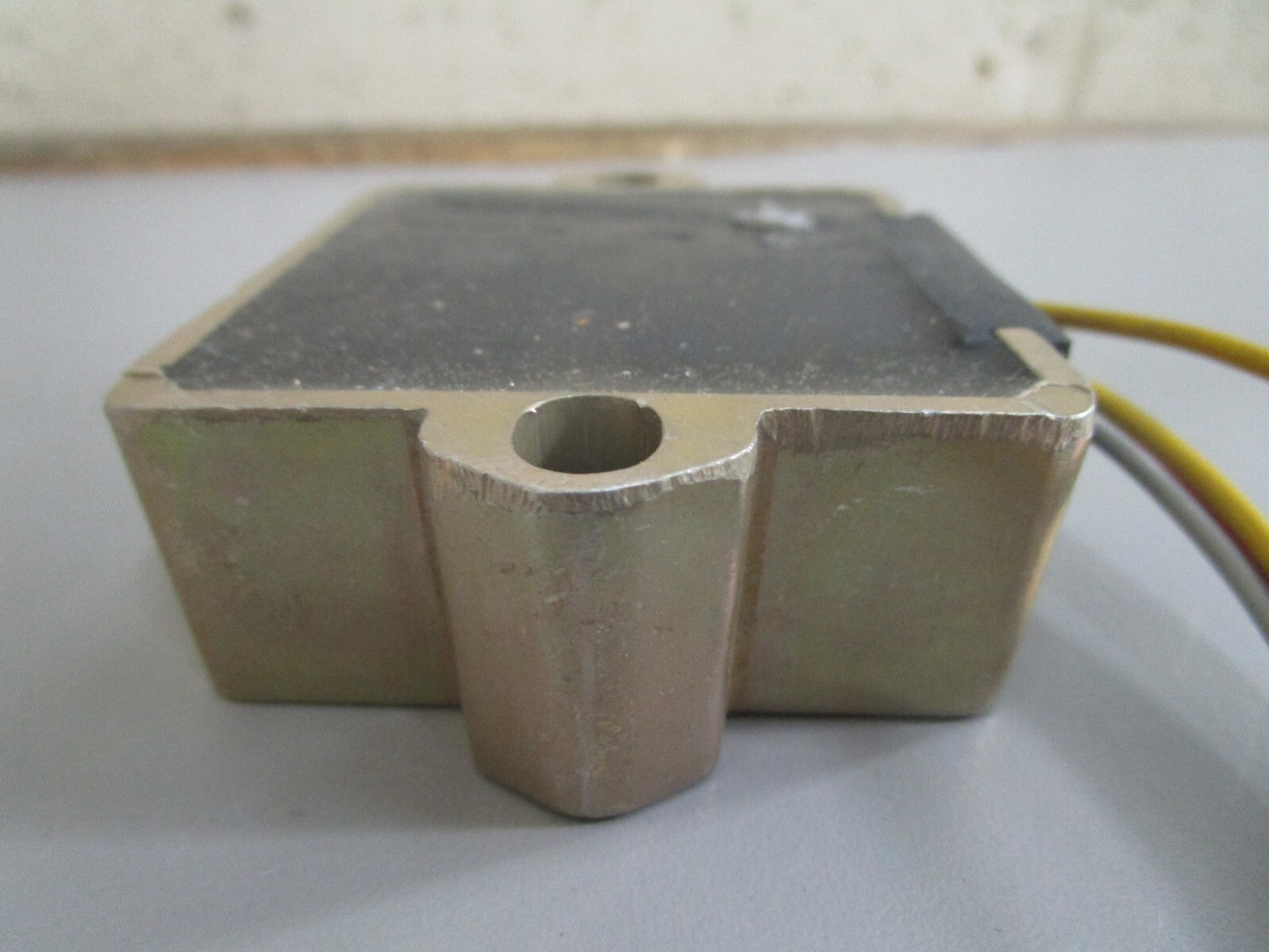 *NEW OEM* 0820 Mercury Quicksilver Voltage Regulator 883071A1