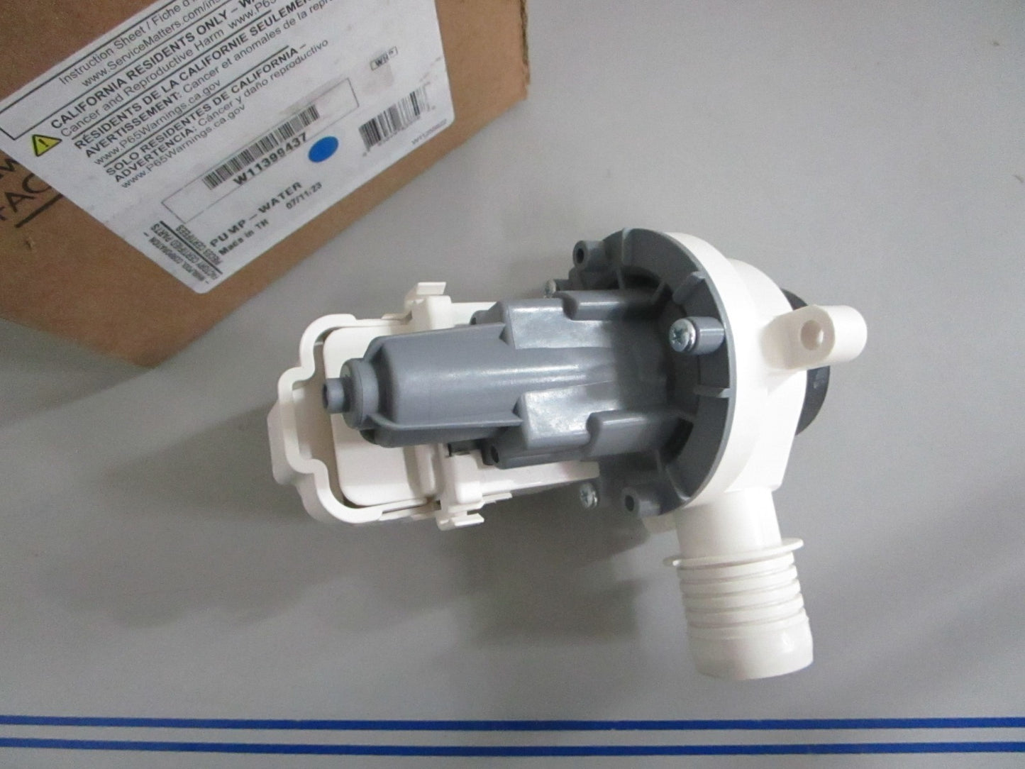 *NEW OEM* 0820 Whirlpool Water Pump W11399437