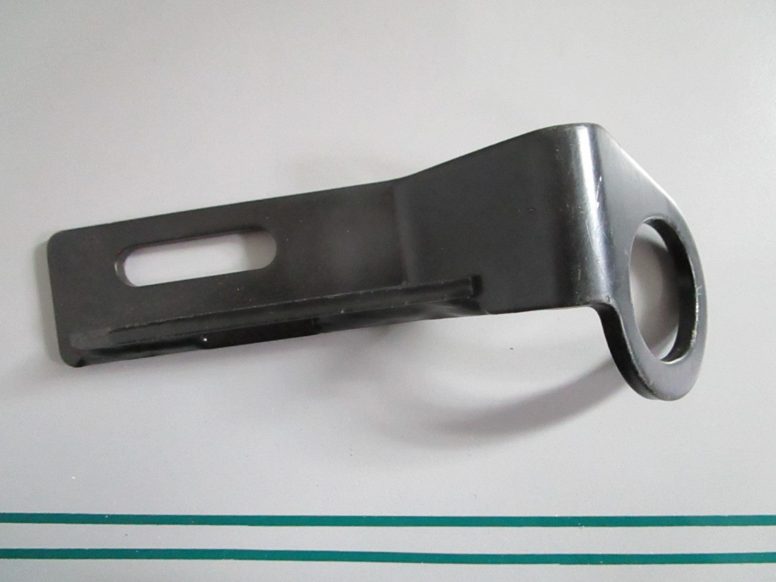 NEW OEM AMT672 John Deere Bracket 0820
