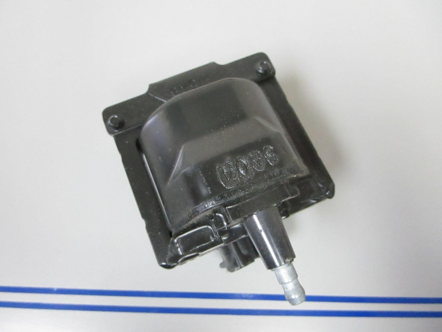*NEW OEM* 0720 OMC Johnson Evinrude 302 181 CID 1990- 1993 3.0L Ignition Coil