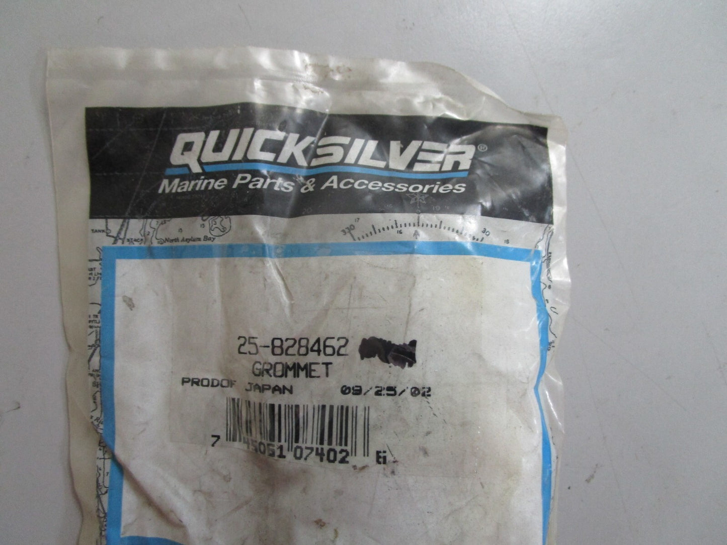 *NEW OEM* 0810 Mercury Quicksilver Grommet 25-828462