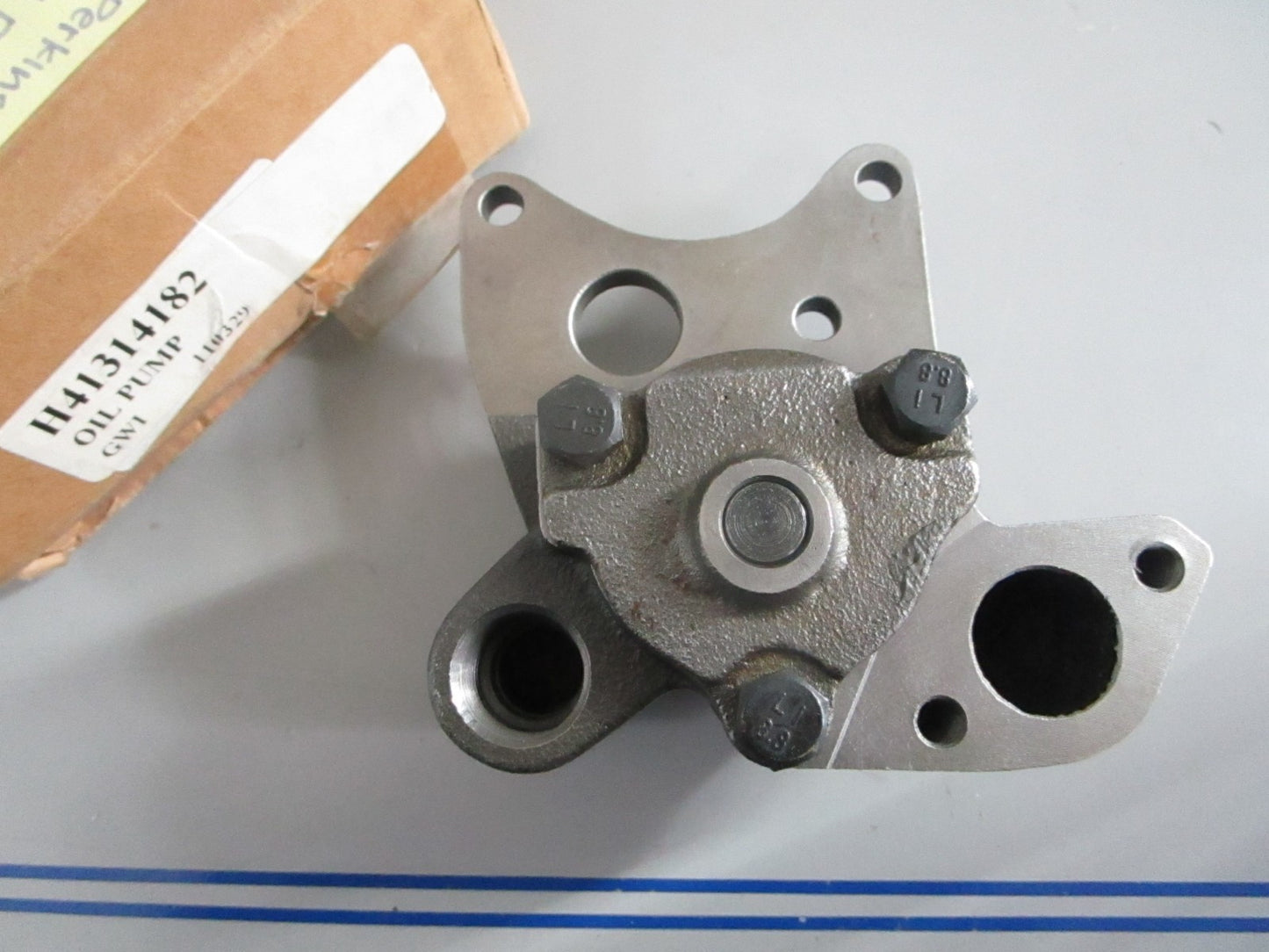 NEW OEM H41314182 Perkins Oil Pump 0820