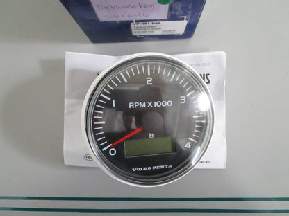 NEW OEM 881646 Volvo Penta Tachometer 0820