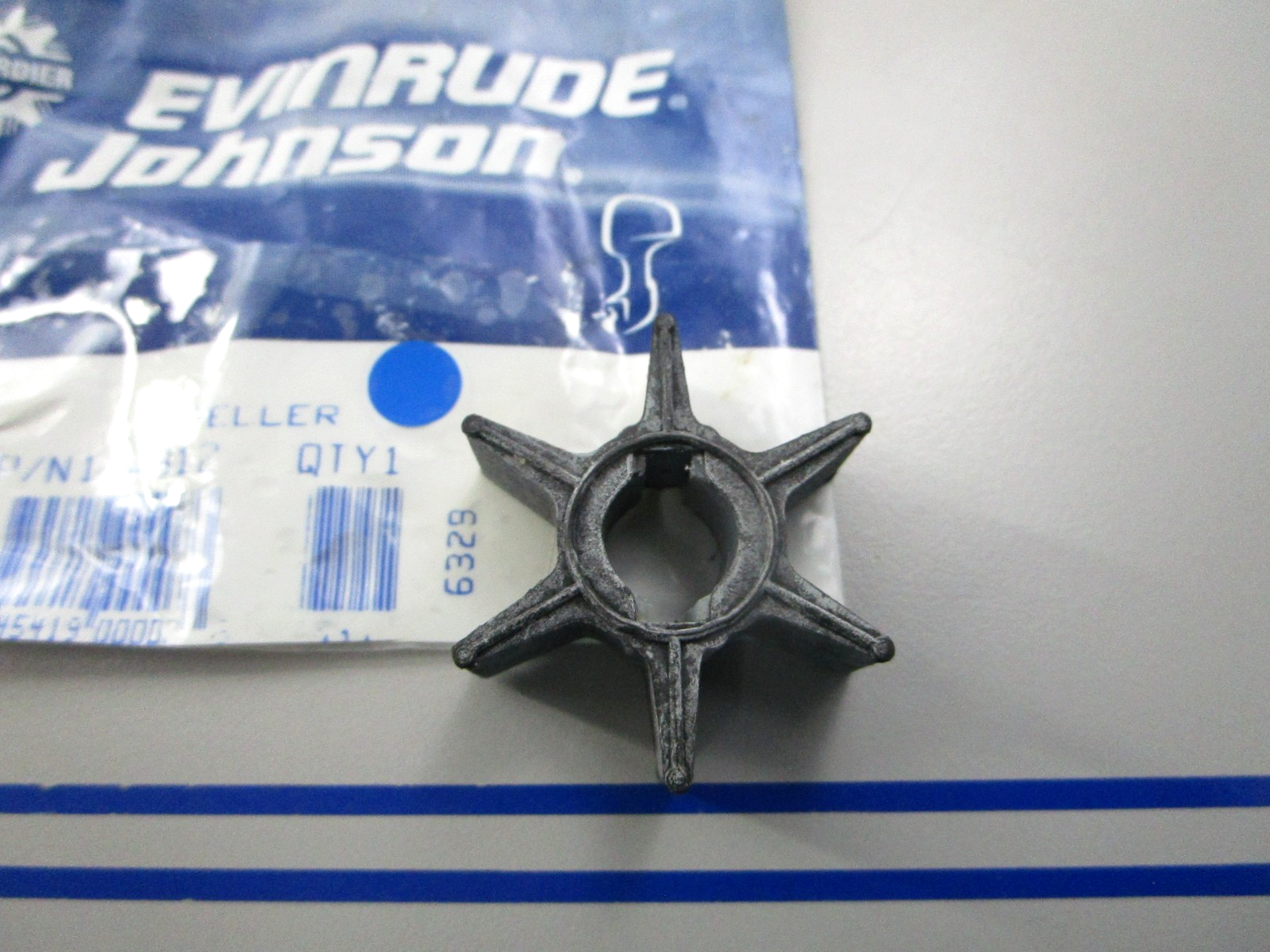 NEW OEM 114812 0114812 OMC Johnson Evinrude Impeller 0810