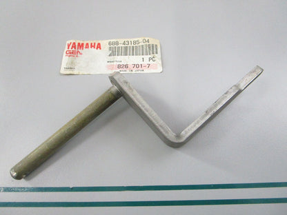 NEW OEM 688-43185-04-00 Yamaha Tilt Lever Stop 0810