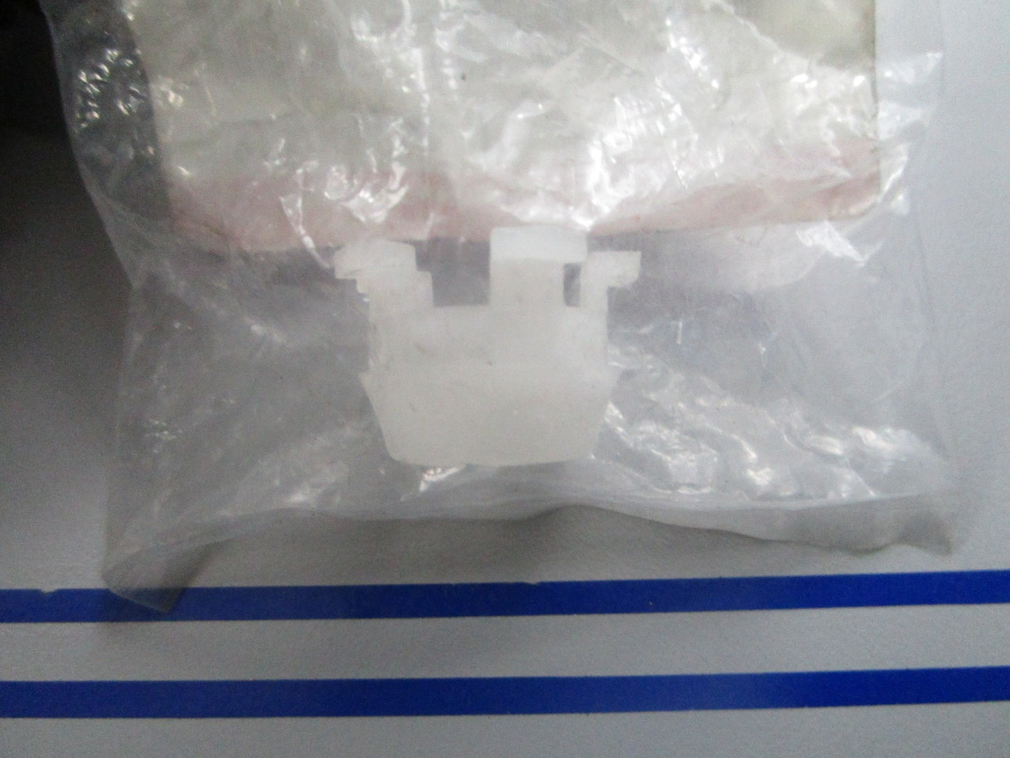 *NEW OEM* 0810 Suzuki Drain Tube Retainer 13979-37400