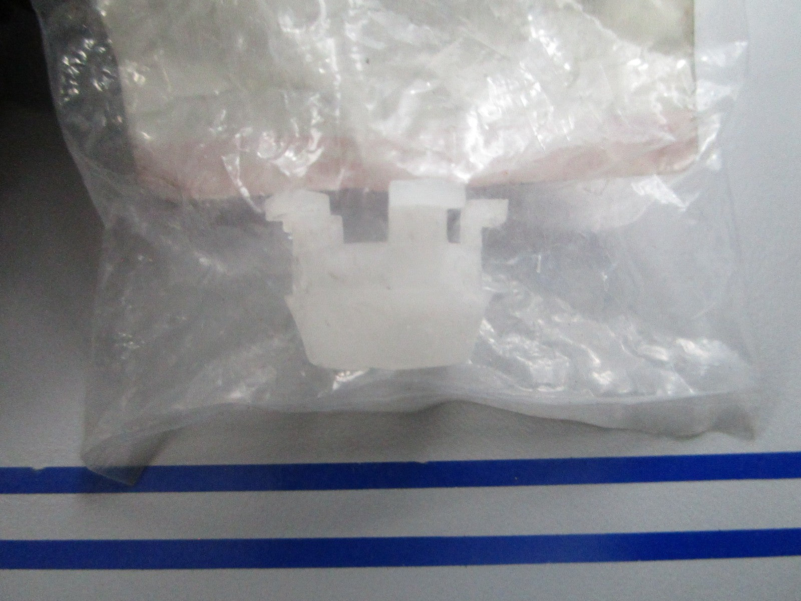 *NEW OEM* 0810 Suzuki Drain Tube Retainer 13979-37400