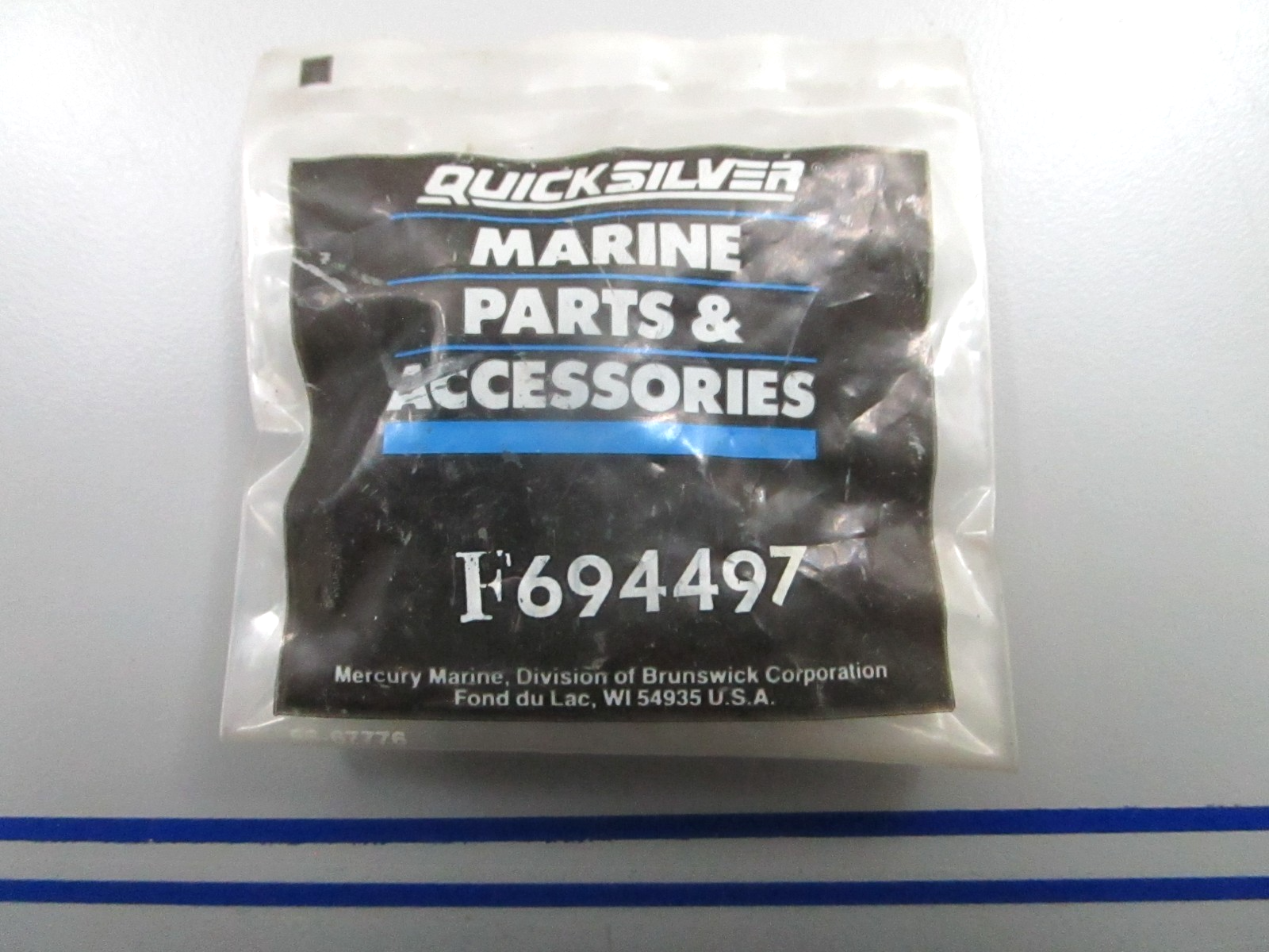 *NEW OEM* 0810 Mercury Quicksilver Terminal Block F694497