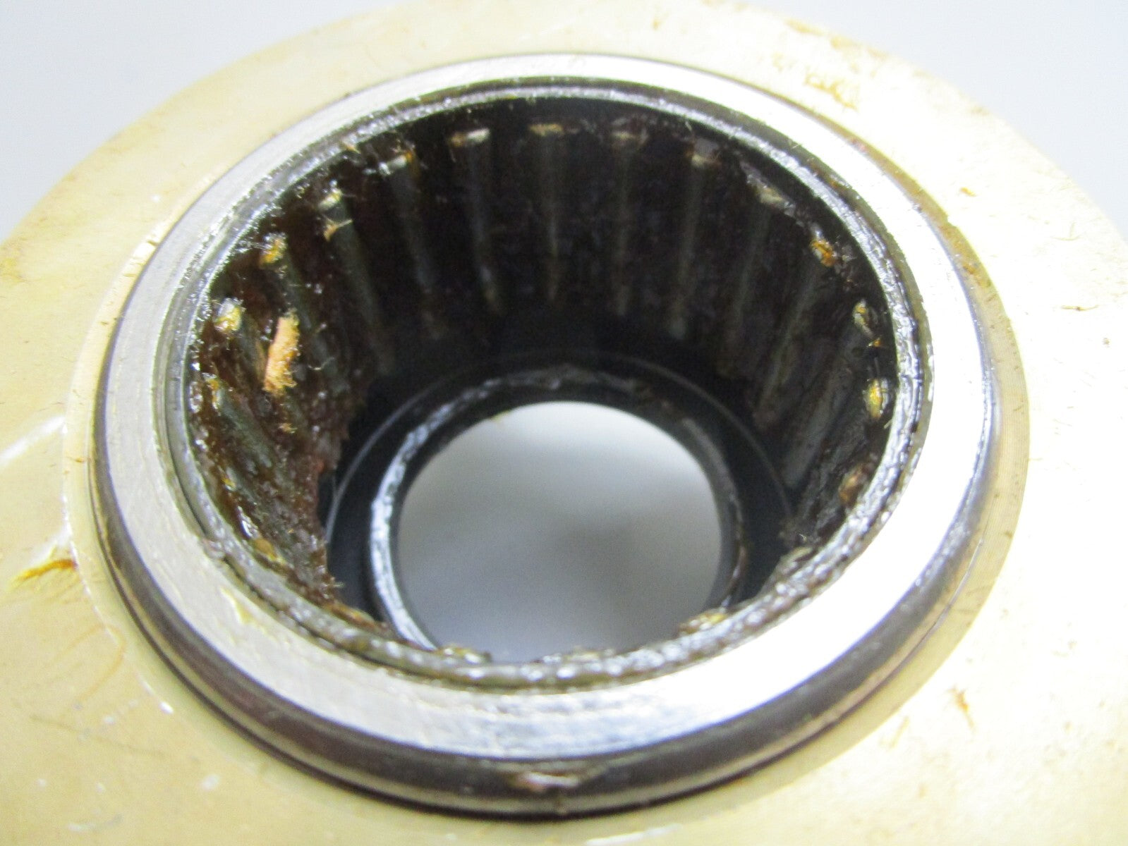 *NEW OEM* 0820 Mercury Quicksilver End Cap 1159-8454A 1