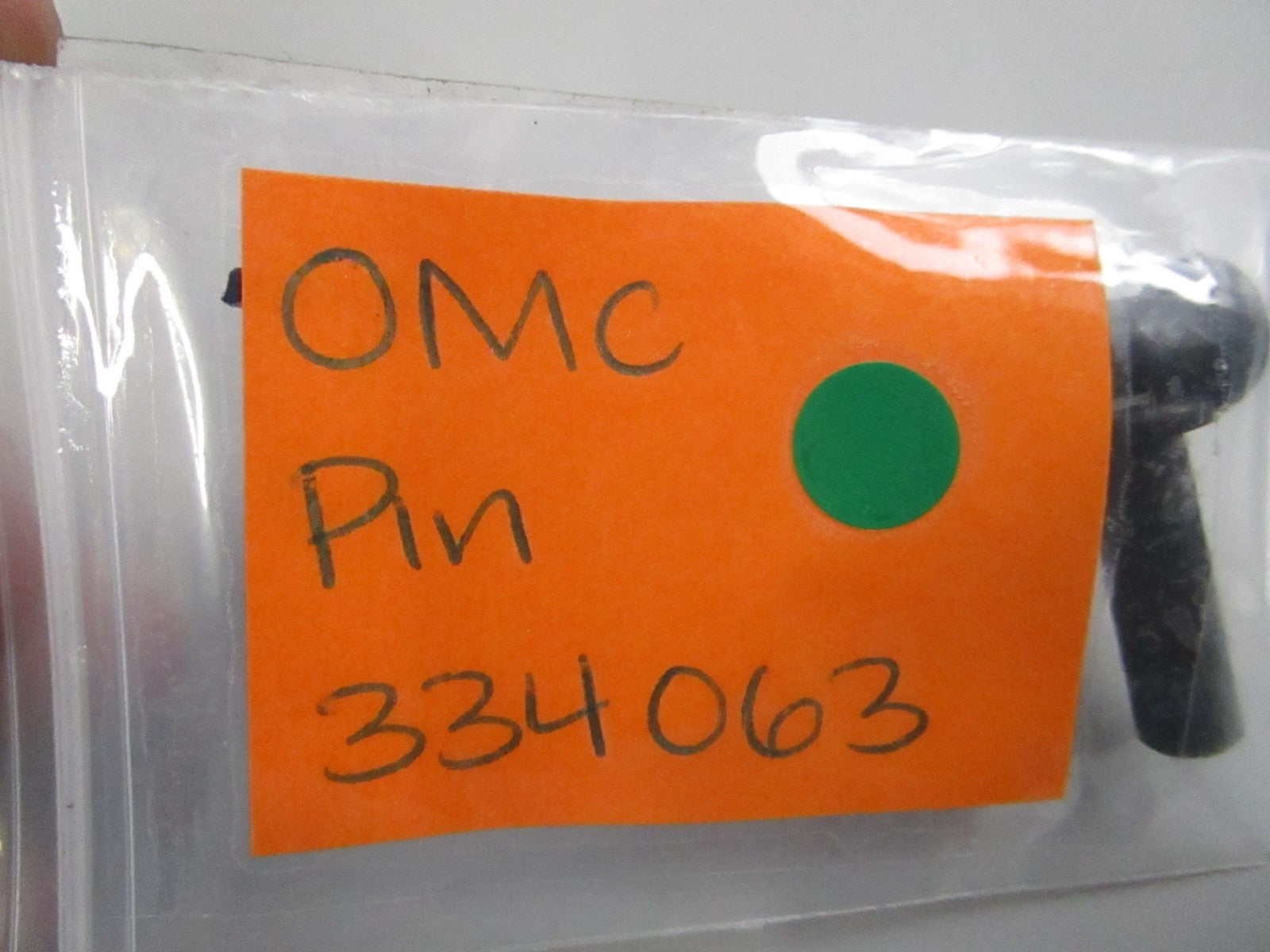 OMC Johnson Evinrude NEW OEM Throttle Pin 334063 0334063 NOS (LOT OF 2) 0810