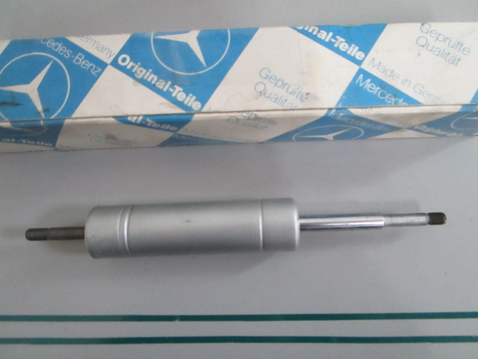 NEW OEM 1162400248 Mercedes-Benz Shock Absorber 0820