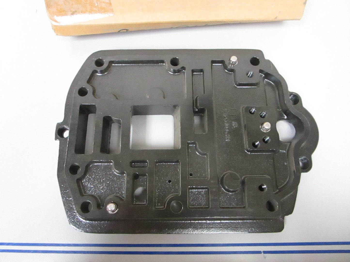 NEW OEM 820194A1 Mercury Force 90 120 hp 1995 1996 1997 Exhaust Plate 0720