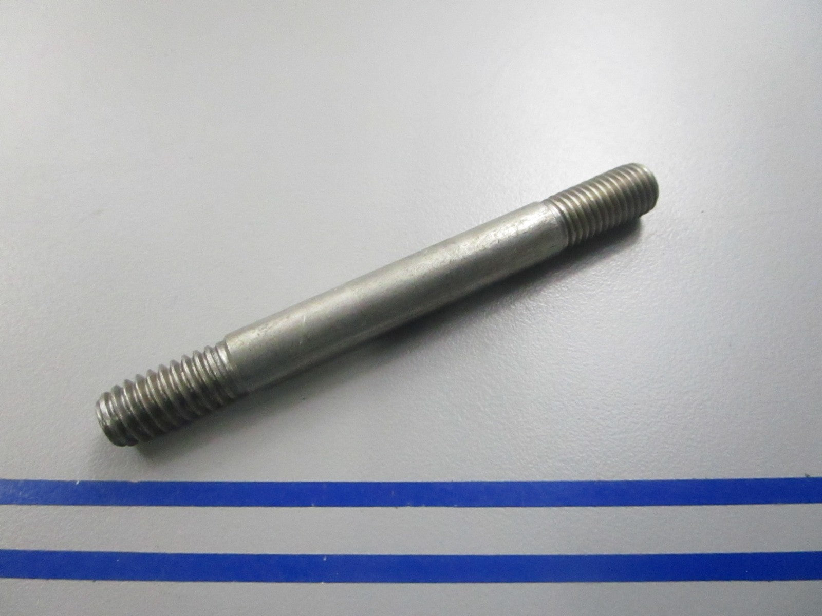 NEW OEM 16-68202 Mercury Quicksilver Stud 0810