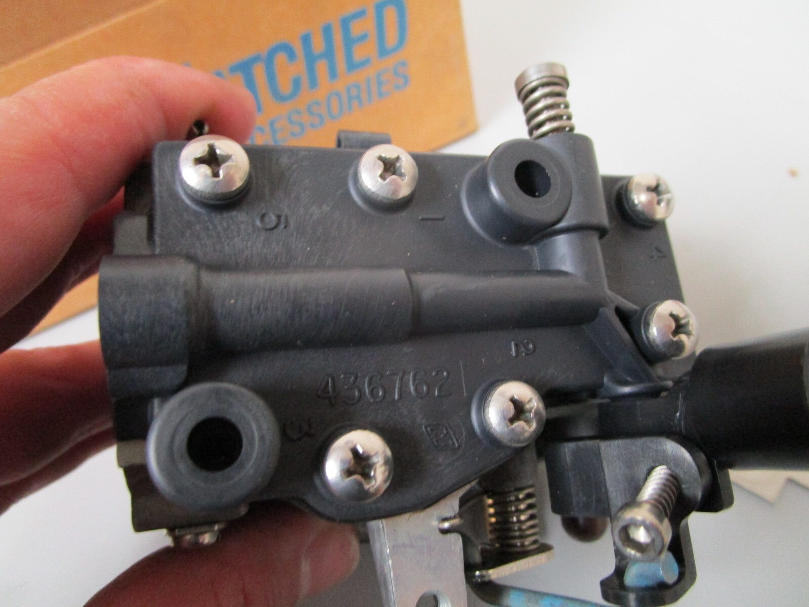 *NEW OEM* 0720 OMC Johnson Evinrude 9.9 hp Carburetor Assembly 436778