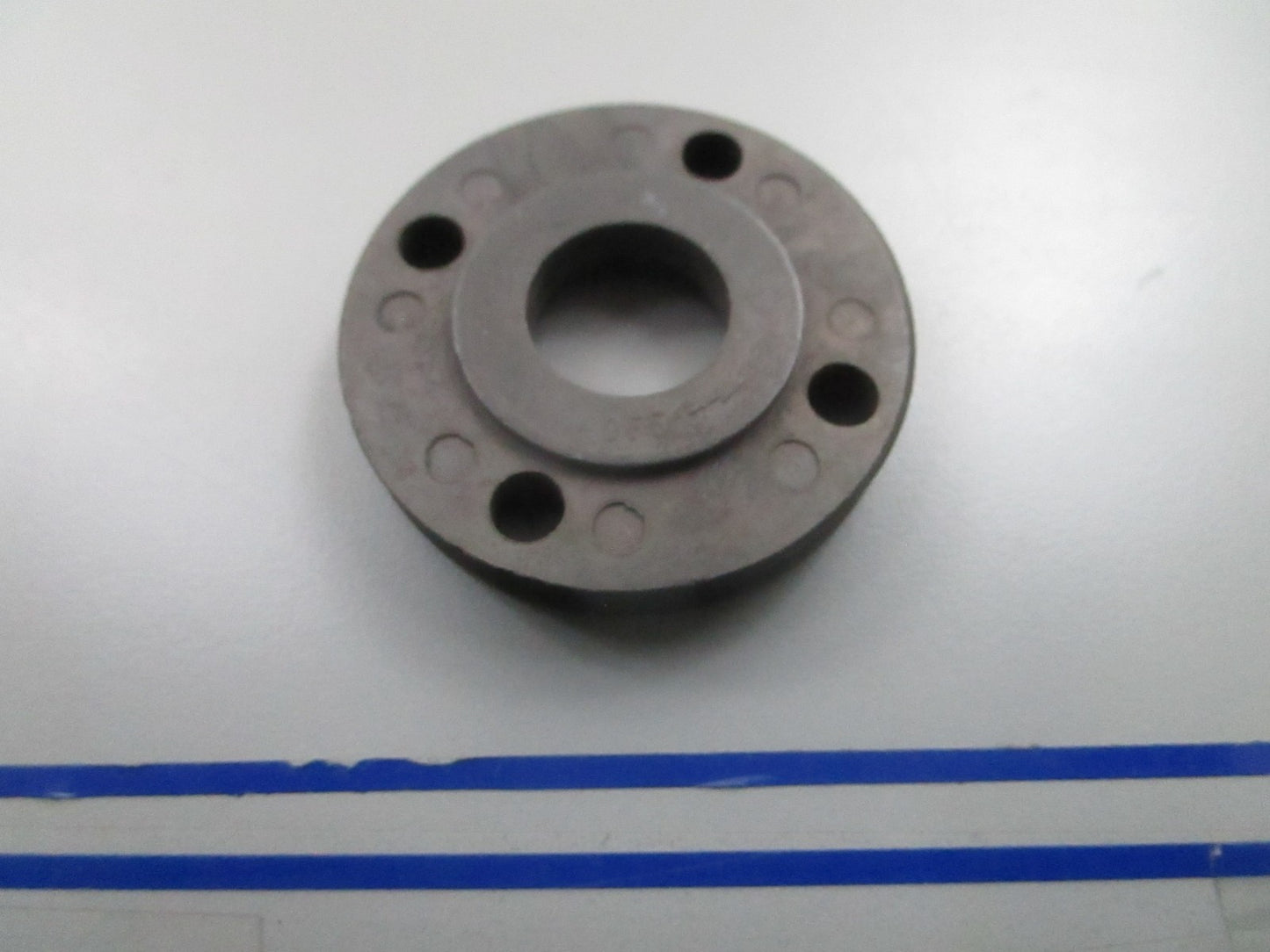 *NEW OEM* 0810 Mercury Quicksilver Carrier Retainer Cover 26192