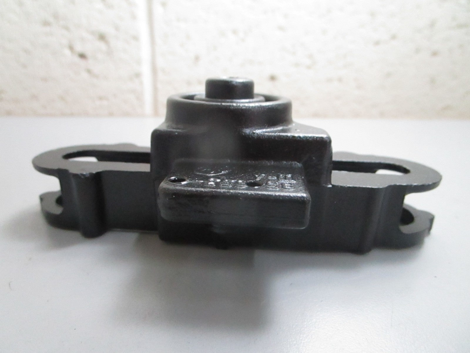 *NEW OEM* 0820 Mercury Quicksilver Bracket 8546531