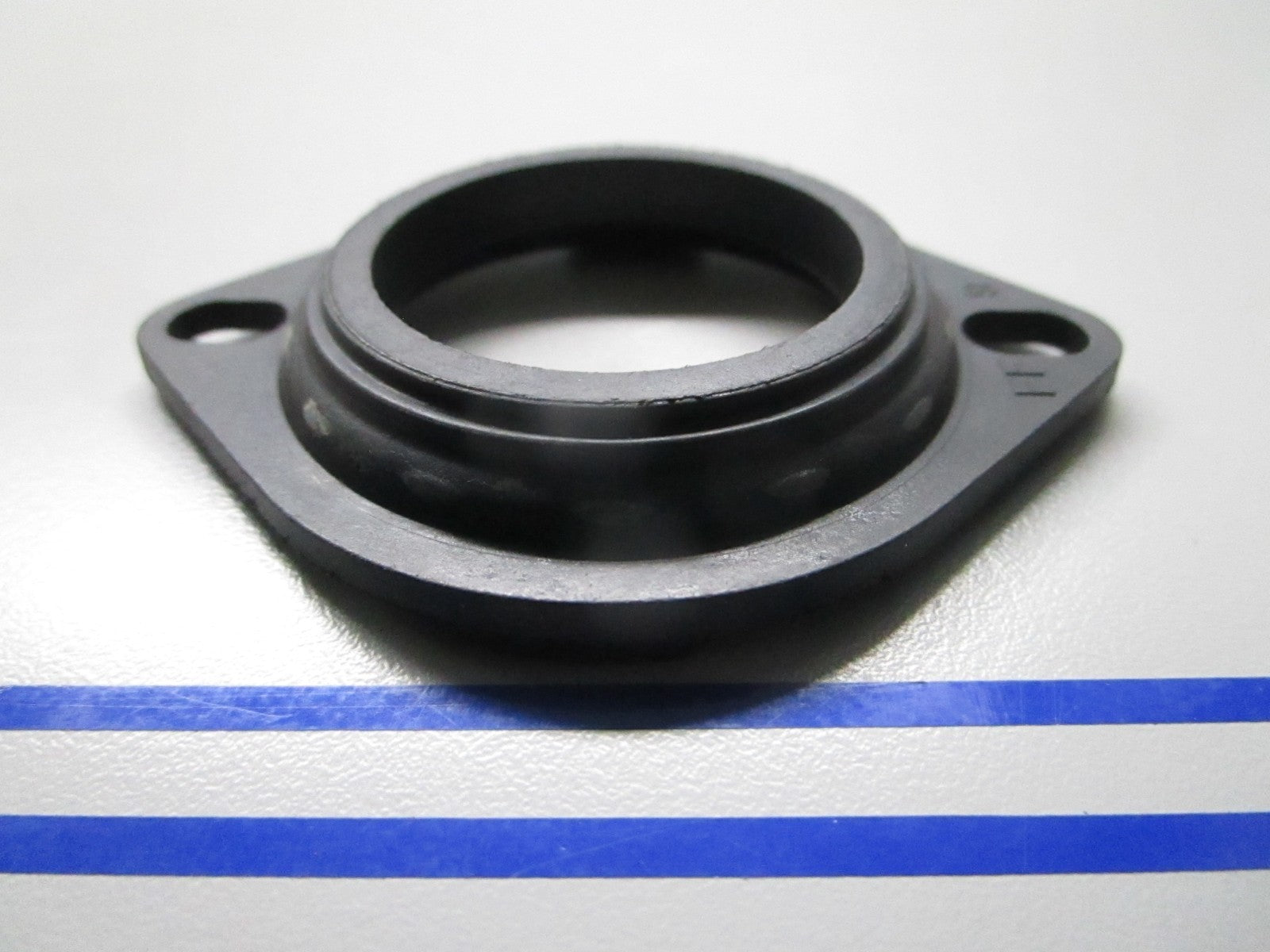 *NEW OEM* 0810 Cummins Seal Carrier 5365350