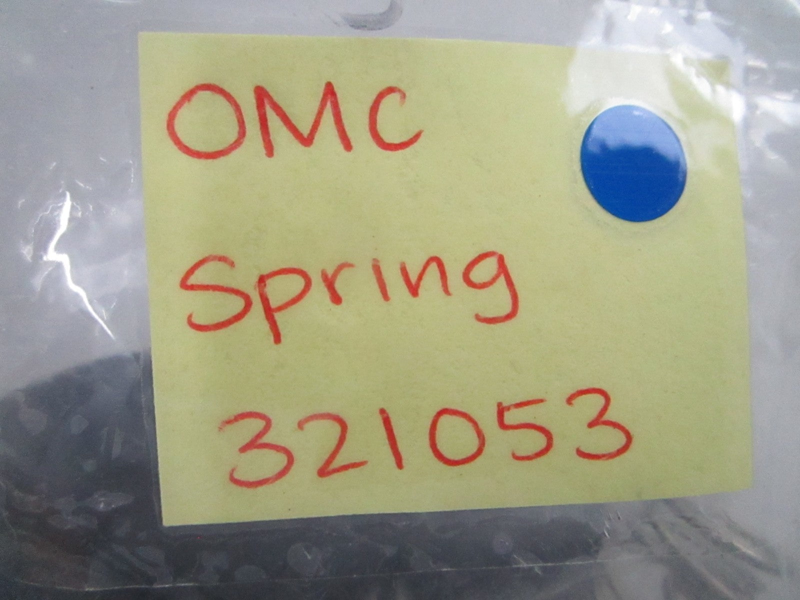 *NEW OEM* (LOT OF 2) 0810 OMC Johnson Evinrude Spring 321053 0321053