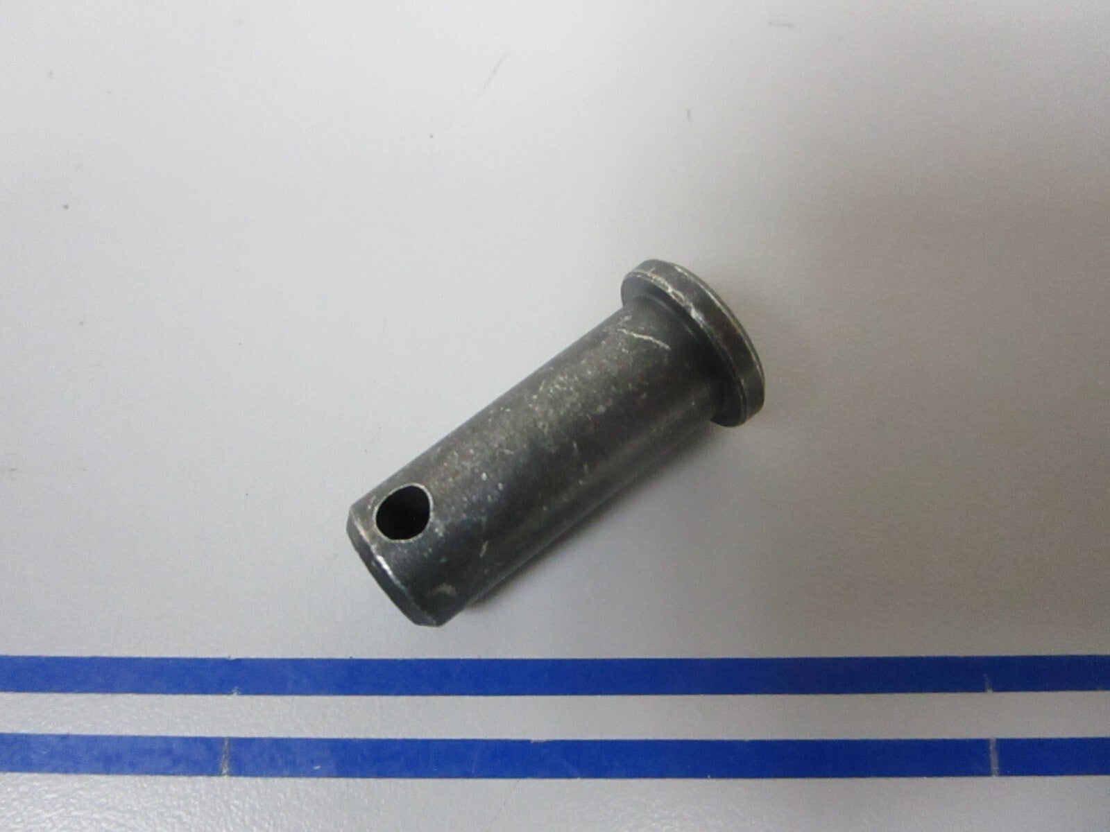 *NEW OEM* 0810 Volvo Penta Clevis Pin 913158-2