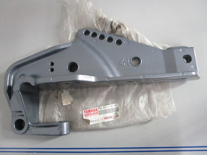 NEW OEM 63D-43111-01-4D Yamaha Clamp Bracket 0820