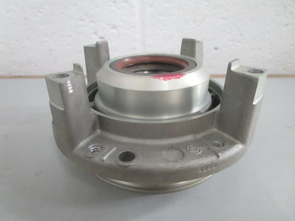 NEW OEM 387432 0387432 OMC Johnson Evinrude Crankcase Head & Bearing 0820