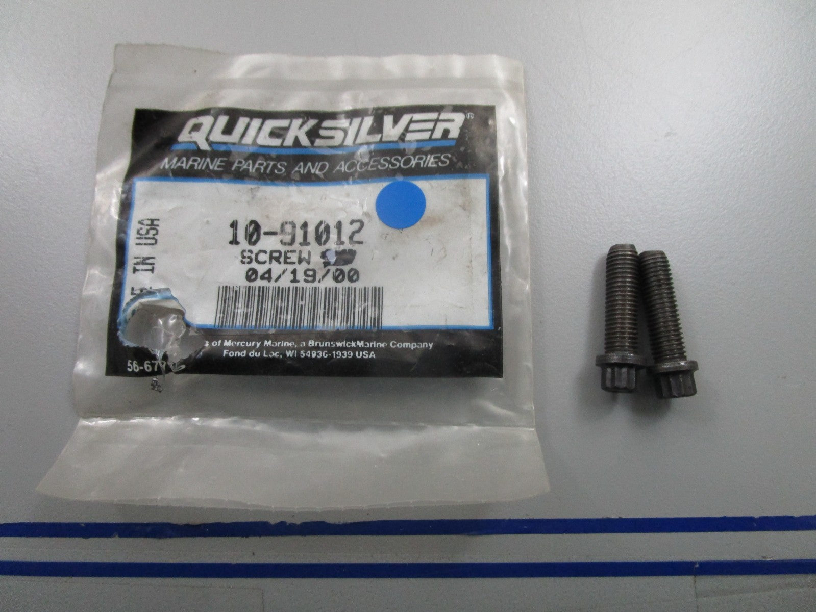 *NEW OEM* (LOT OF 2) 0810 Mercury Quicksilver Screw 10-91012
