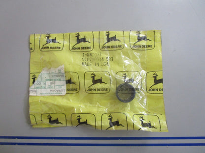 *NEW OEM* 0810 John Deere Grommet R42093