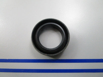 NEW OEM 309733 0309733 OMC Johnson Evinrude Crankshaft Seal 0810