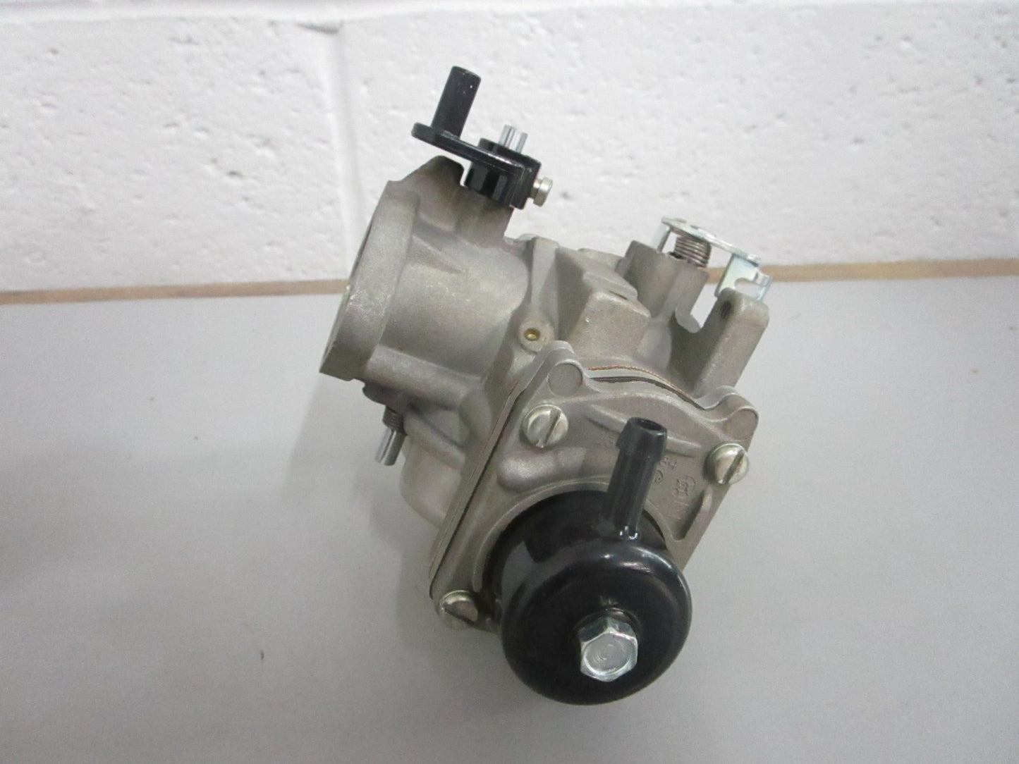 *NEW OEM* 0820 Mercury Quicksilver 20HP Carburetor 1367-6650A3