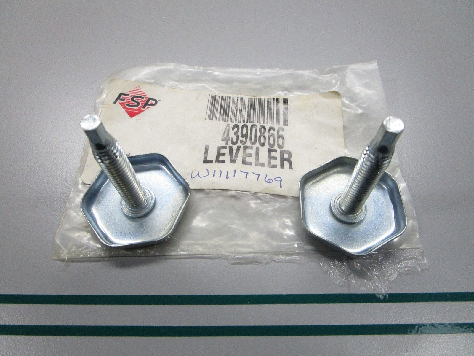 NEW OEM 4390866 Whirlpool Leveler Set 0810