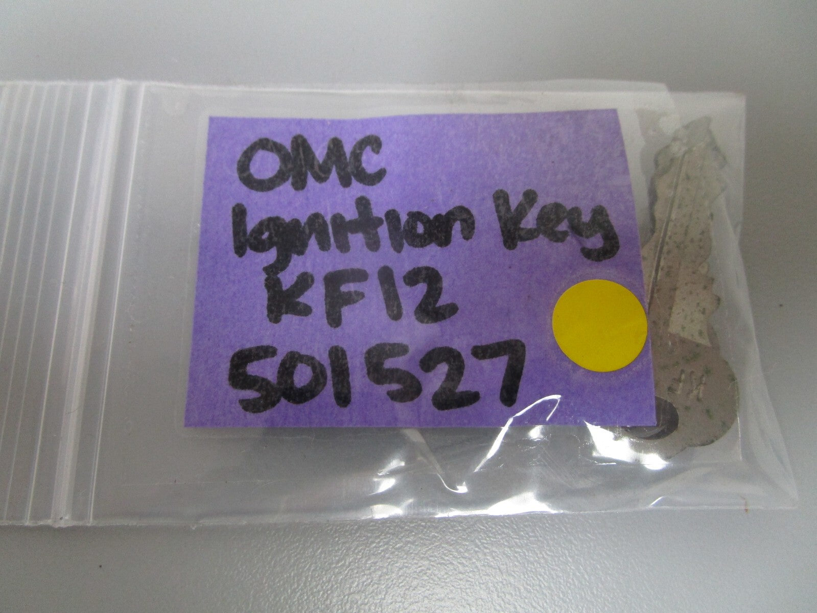 *NEW OEM* 0810 OMC Johnson Evinrude Ignition Key KF12 501527 0501527