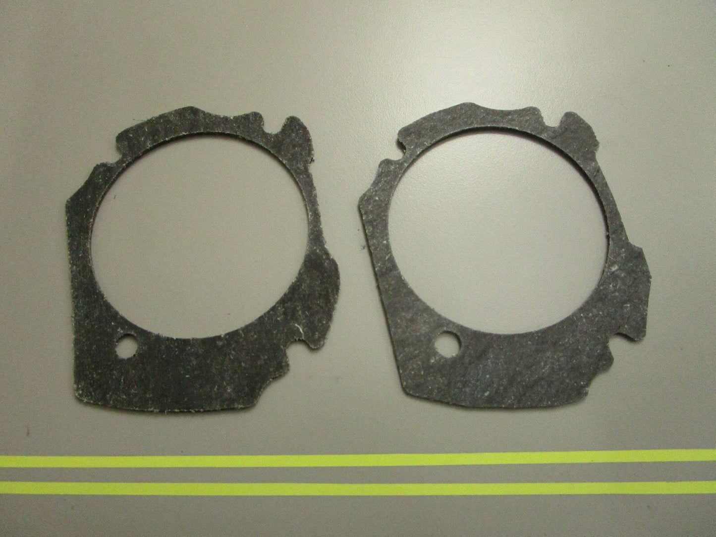 *NEW OEM* (LOT OF 2) 0810 OMC Johnson Evinrude Gasket 306242 0306242