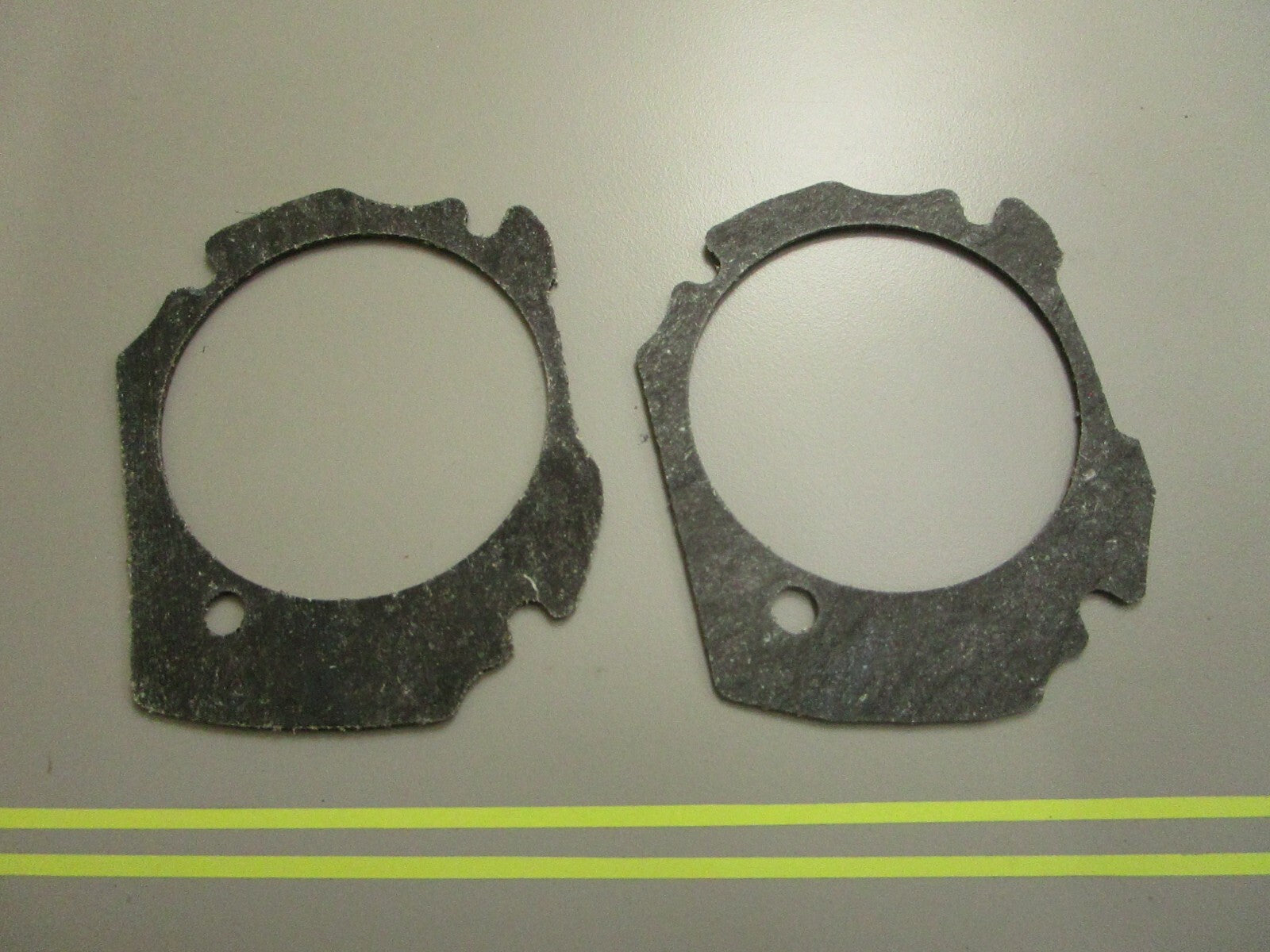 *NEW OEM* (LOT OF 2) 0810 OMC Johnson Evinrude Gasket 306242 0306242