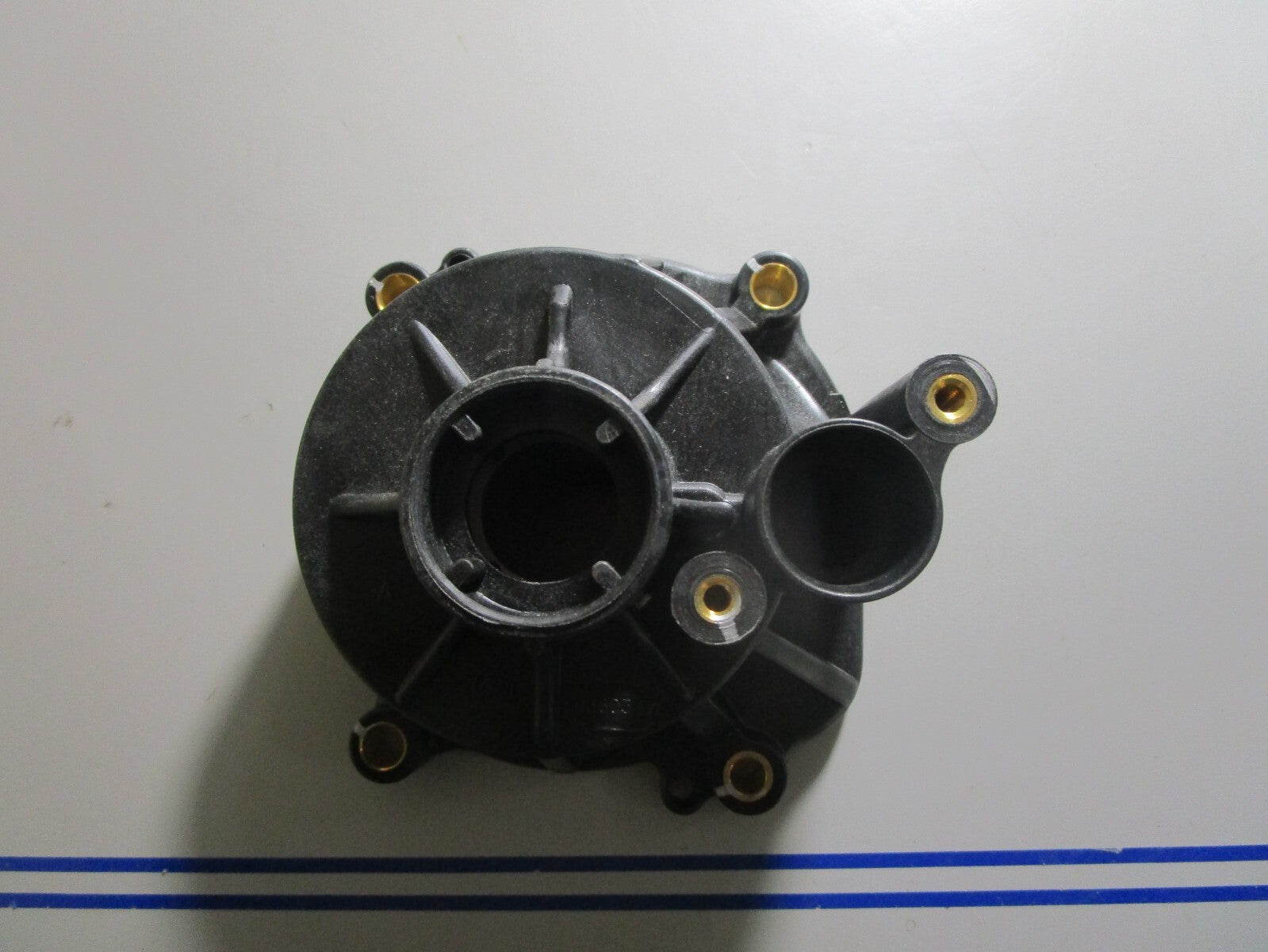 *NEW OEM* 0810 OMC Johnson Evinrude Impeller Housing 360347 0360347