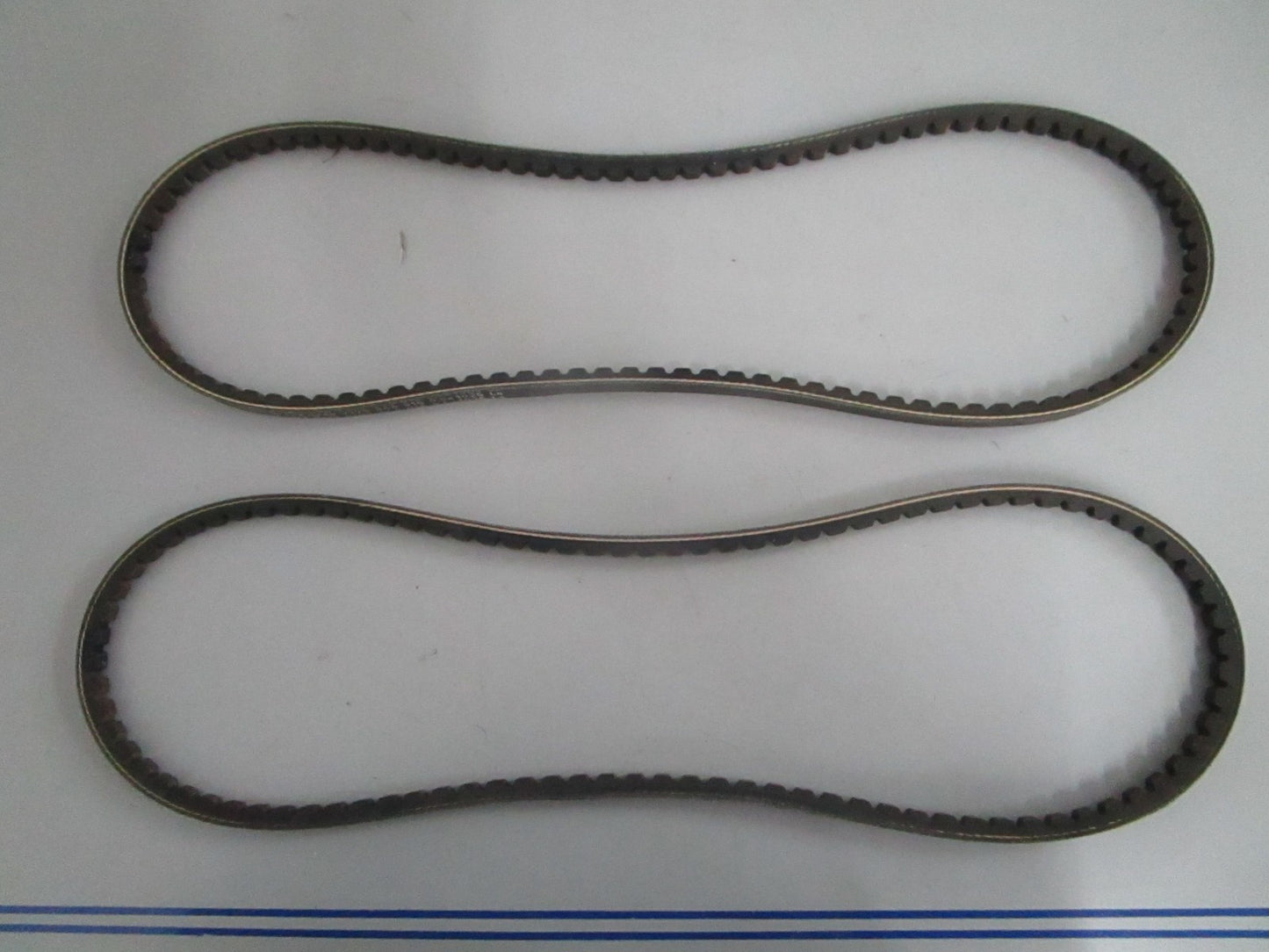 NEW OEM 966972 Volvo Penta V-Belt Set 0820
