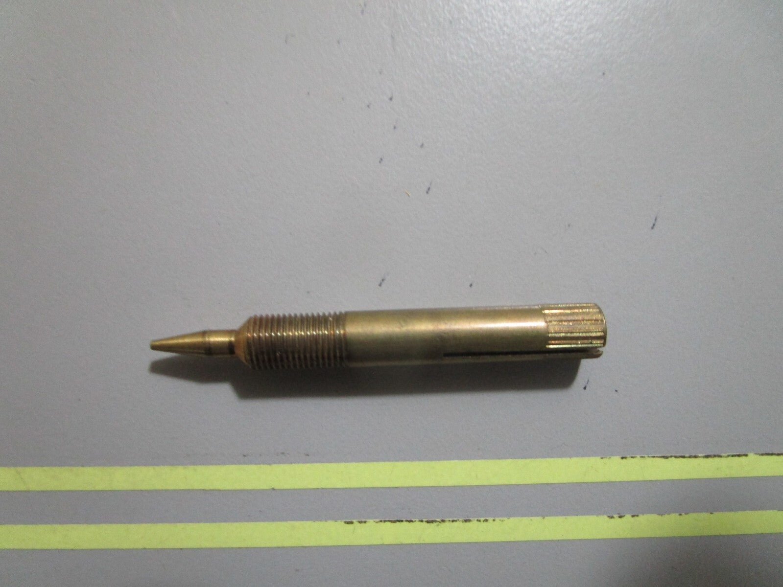 *NEW OEM* 0810 OMC Johnson Evinrude Needle Valve 307369 0307369