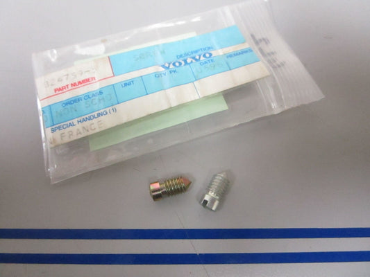 *NEW OEM* (LOT OF 2) 0770 Volvo Penta Screw 824759