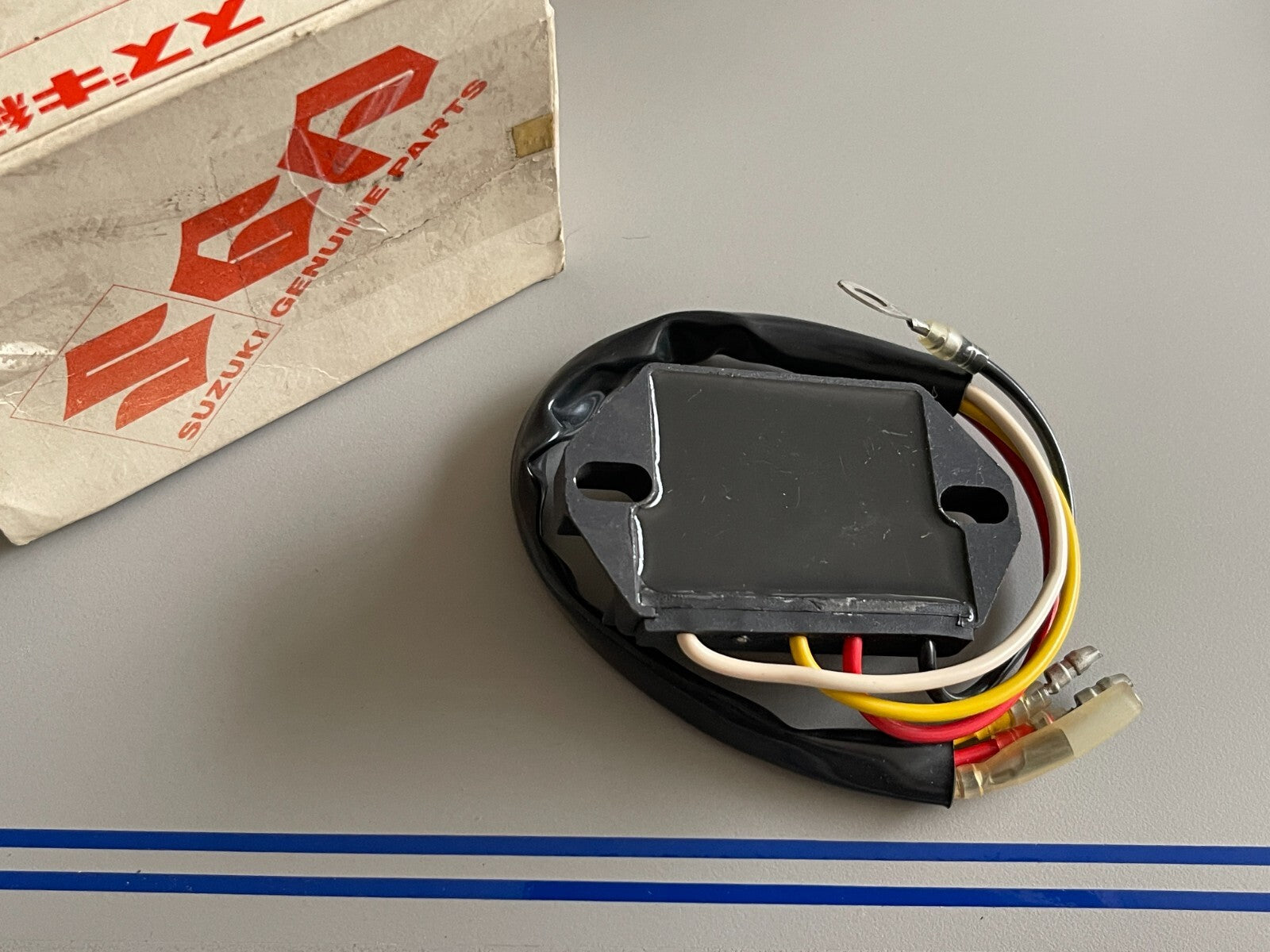 *NEW OEM* 0720 Suzuki 55 65 75 85 hp Rectifier Regulator 32800-94700