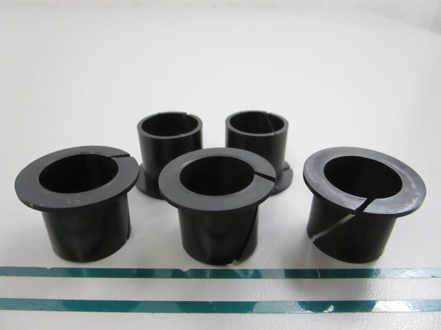 NEW OEM (LOT OF 5) 3853423 Volvo Penta Bushing 0810