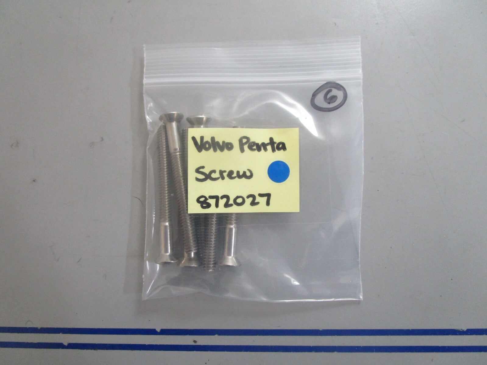 *NEW OEM* 0810 Volvo Penta Screw 872027