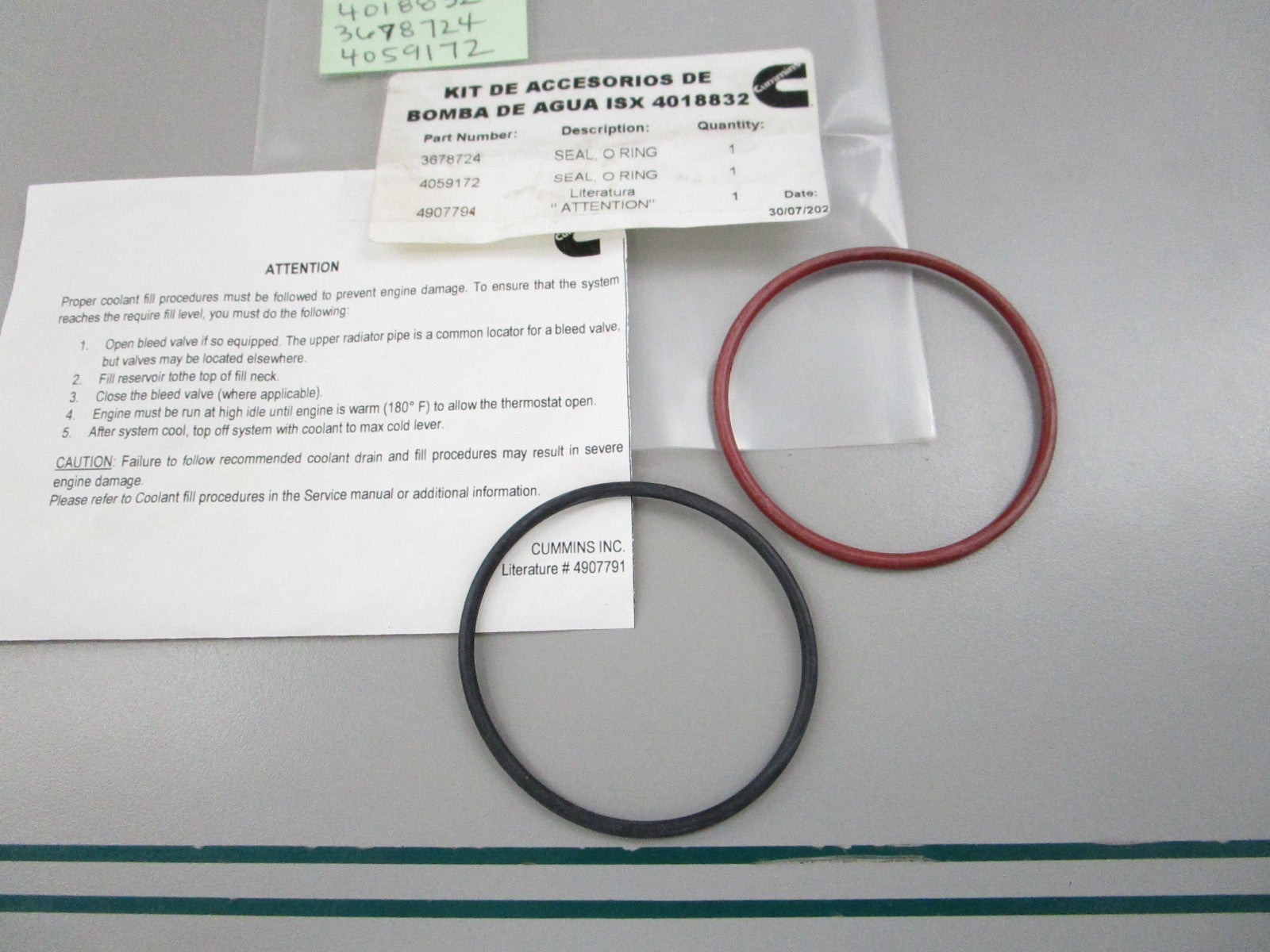 NEW OEM 3678724 4059172 Cummins Seal Kit 0810