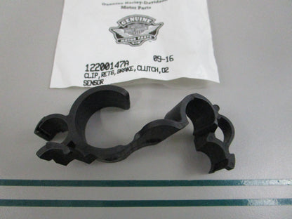 NEW OEM 12200147A Harley Davidson Clip 0810